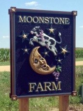 Moonstone-Farm